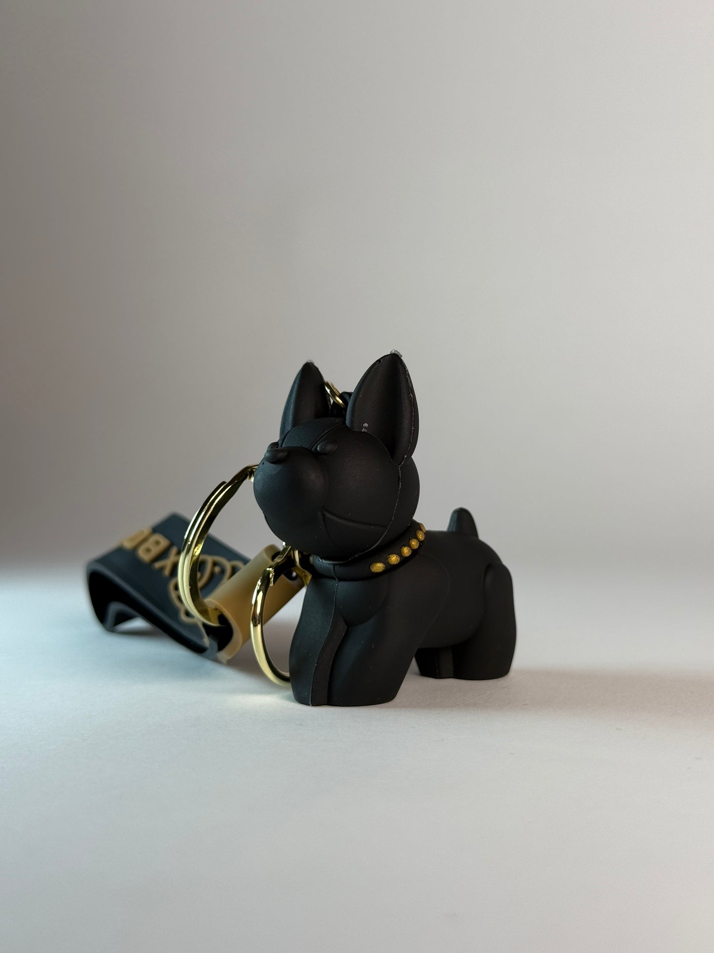 Raktų pakabukas su šuniuku „BOOM!“