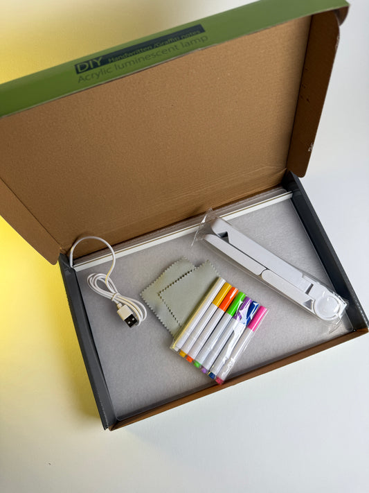 LED šviečianti akrilo piešimo lenta